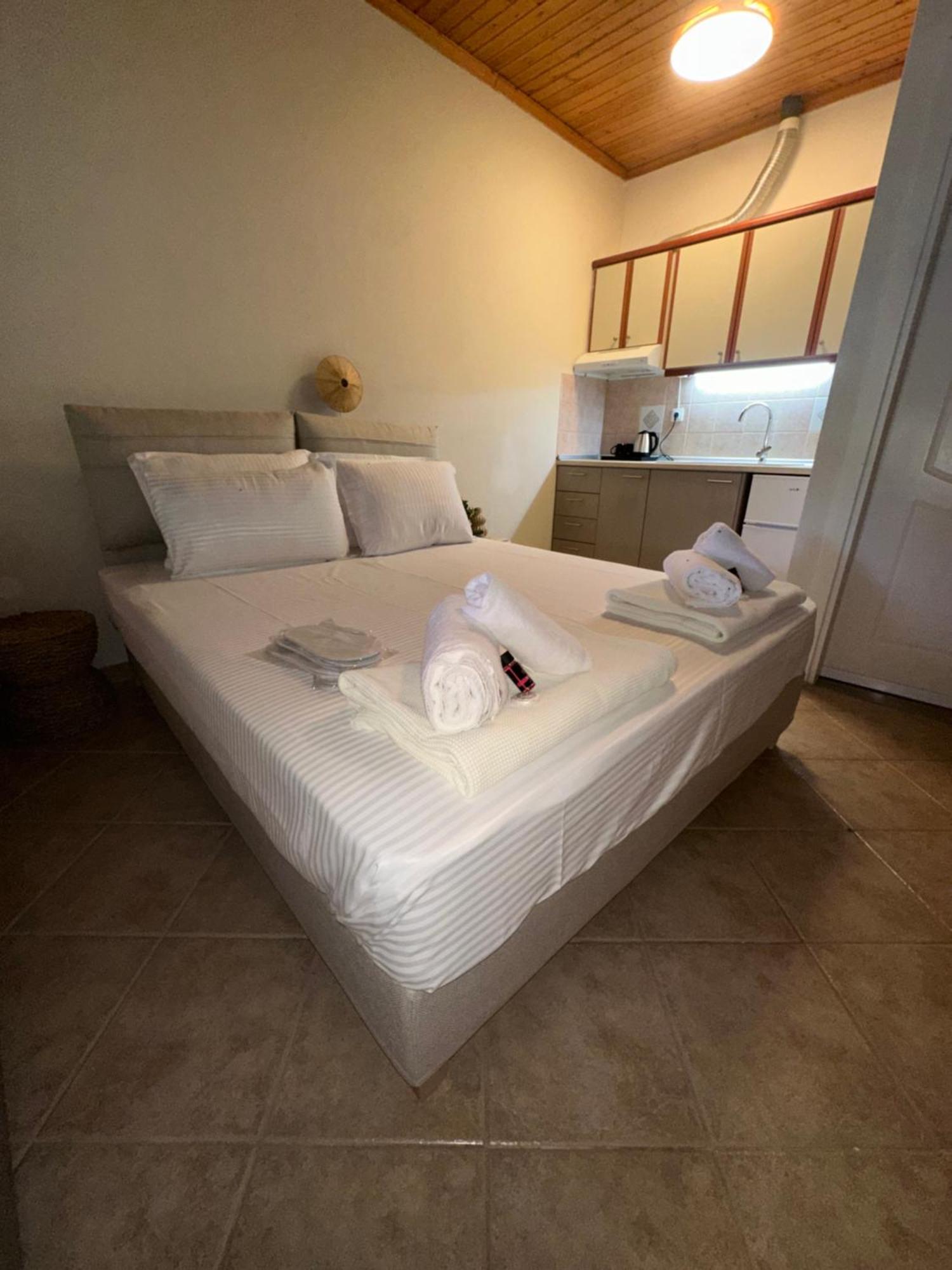 Ab Apartments Samothráki エクステリア 写真